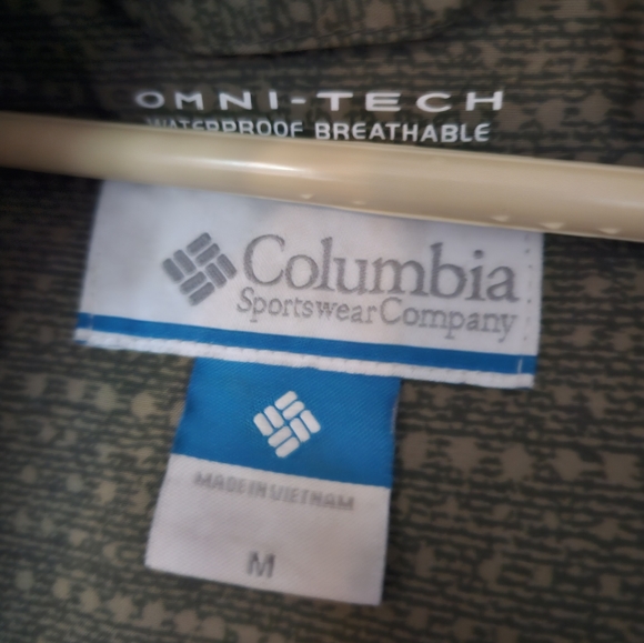 Columbia Omni tech waterproof rain jacket - Picture 3 of 3